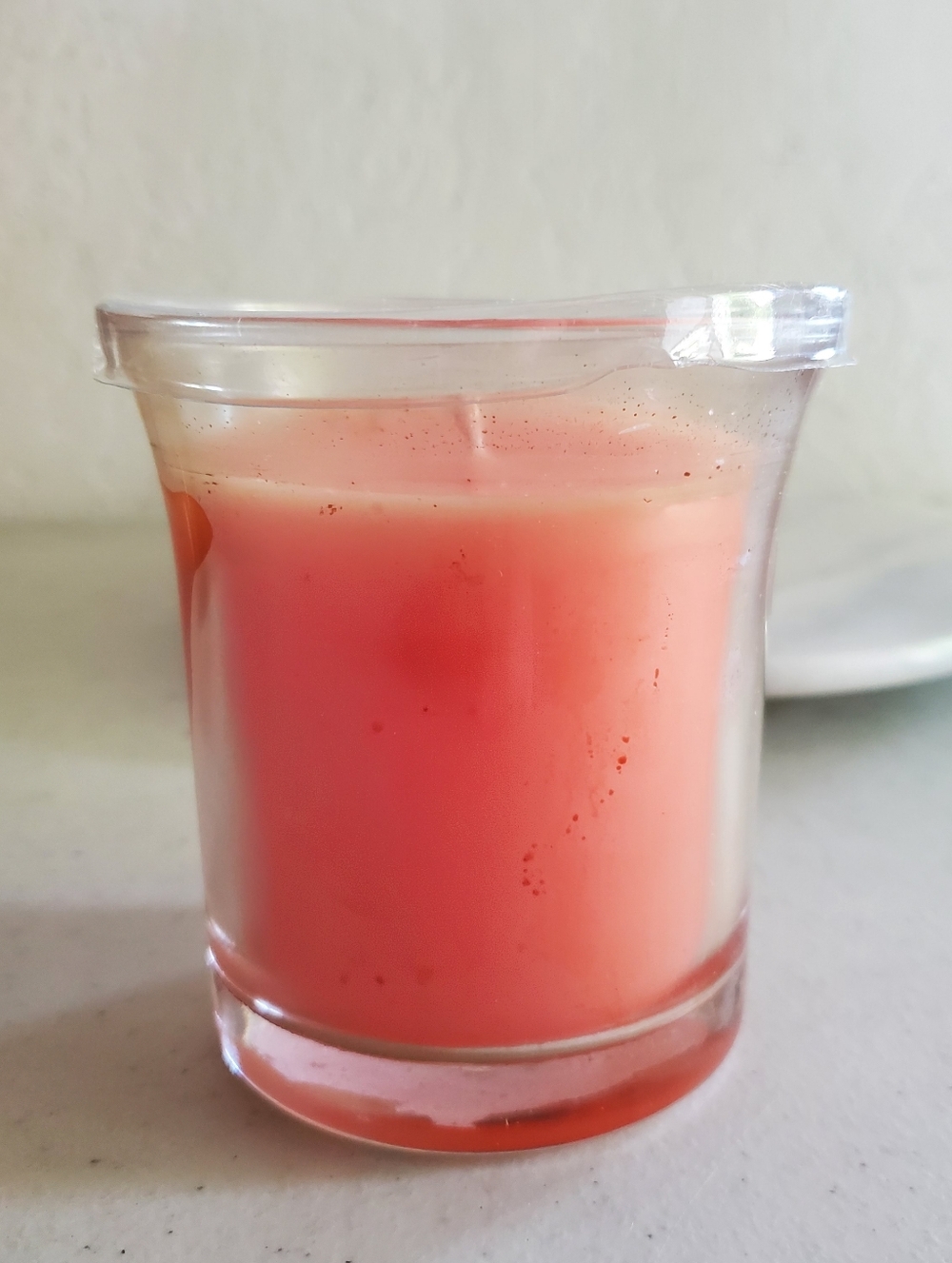 Strawberry Cream scent Candle New retired stock Celebrating Hom 13 oz Clean burn